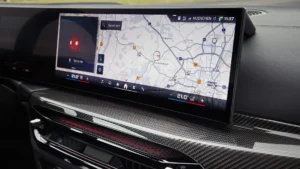 BMW i4 eDrive40 infotainment