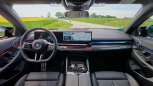 BMW i5 eDrive40 Touring Innenraum