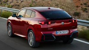BMW iX2 eDrive20 Heckansicht
