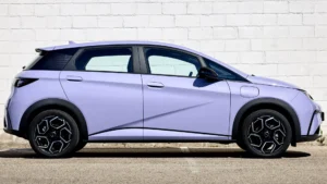 BYD Dolphin Seitenansicht