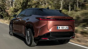 Lexus RZ 450e Heckansicht