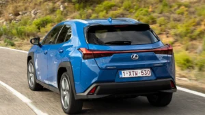 Lexus UX 300e Heckansicht