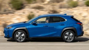 Lexus UX 300e Seitenansicht