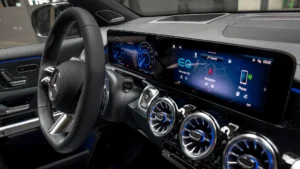 Mercedes EQB 250+ Infotainment