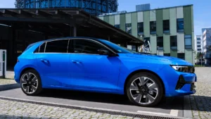 Opel Astra Electric Seitenansicht