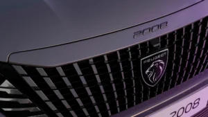 Peugeot e-2008 Front