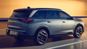 Peugeot e-5008 Heckansicht