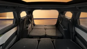 Peugeot e-5008 Kofferraum