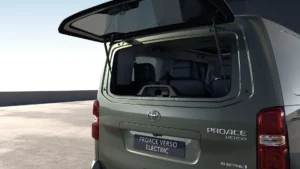 Toyota Proace Verso Electric Heckansicht Fenster