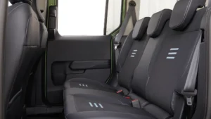 Ford E-Torneo Courier Sitze