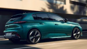 Peugeot E-308 Heckansicht