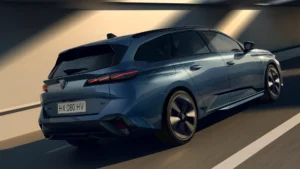 Peugeot E-308 SW Heckansicht