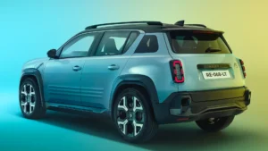 Renault R4 E-Tech Heckansicht